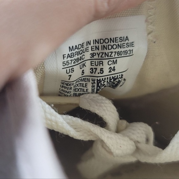 Converse - Picture 8 of 8